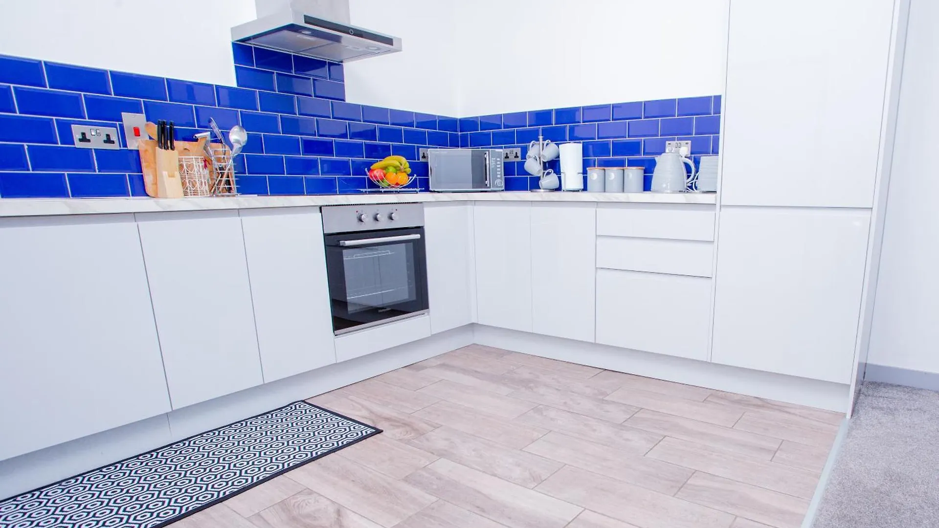 Spacious Urban City Apartment Doncaster