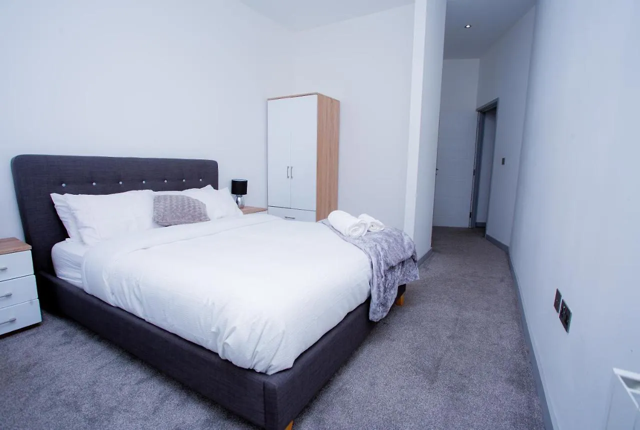 Spacious Urban City Apartment Doncaster