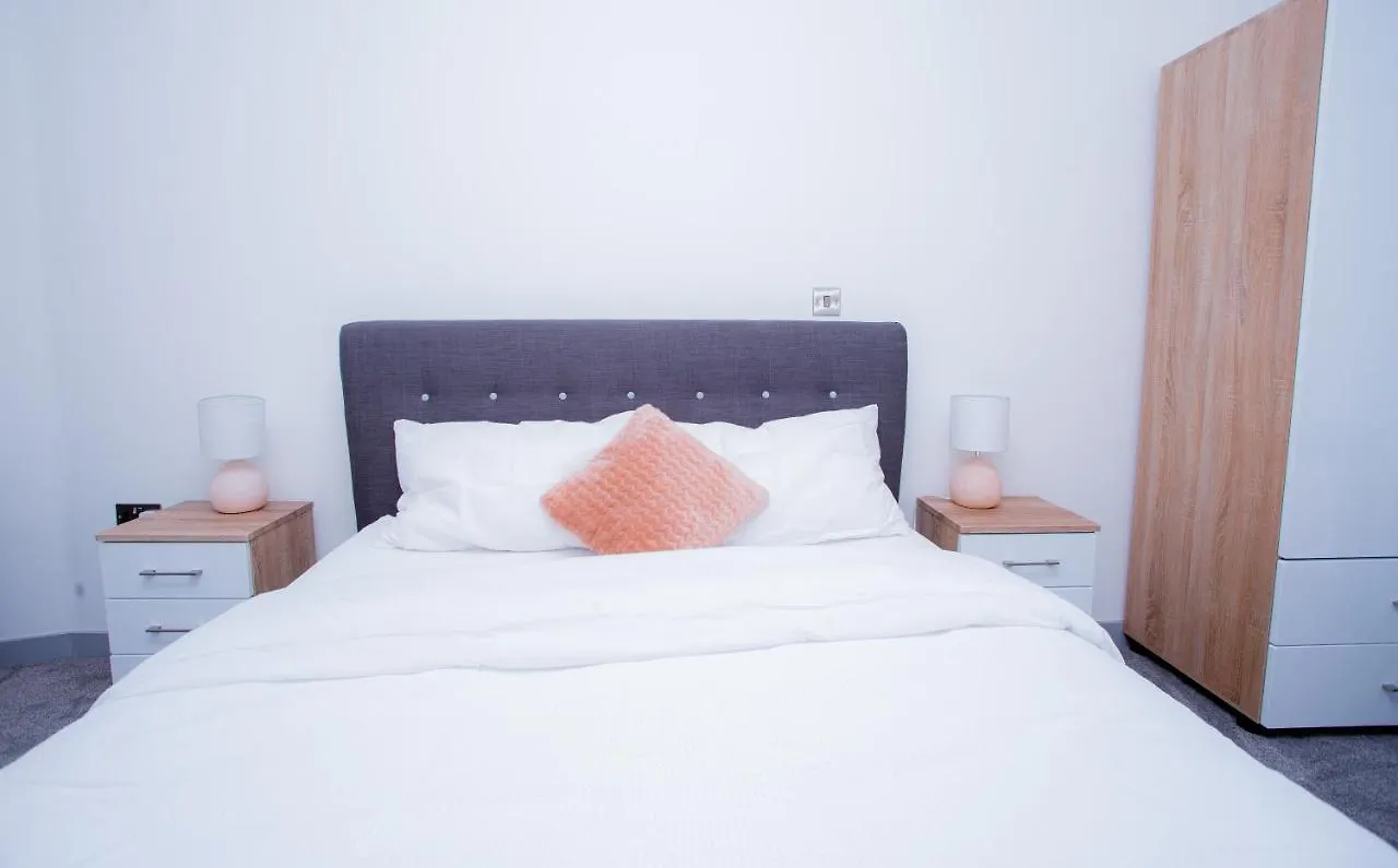 Spacious Urban City Apartment Doncaster